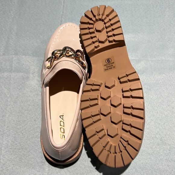 Soda Patent Leather Nude platform loafers Size 9 B44 - Picture 10 of 12